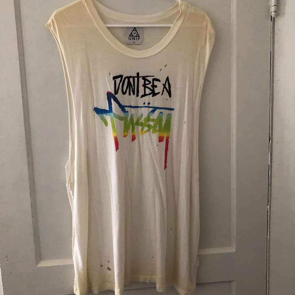 UNIF muscle tee 🌈